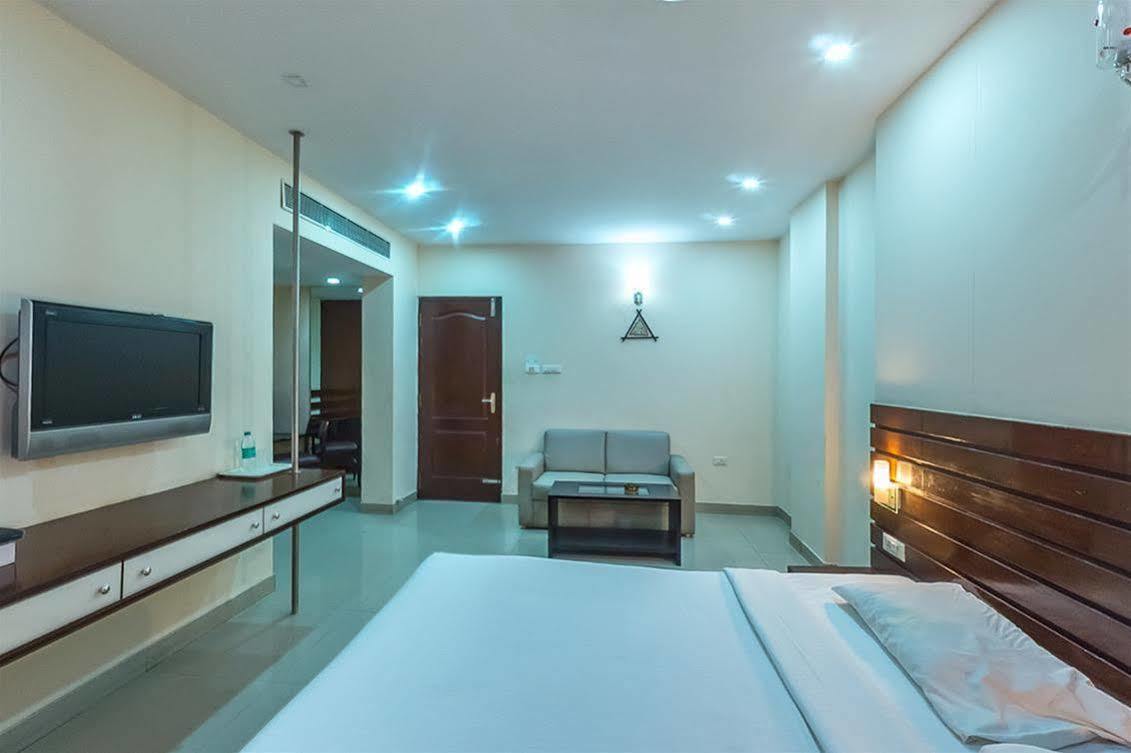Hotel Vandematharam Bangalore Eksteriør bilde